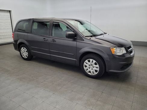Used 2015 Dodge Grand Caravan American Value Package w/ UConnect Hands-Free Group FWD image 11