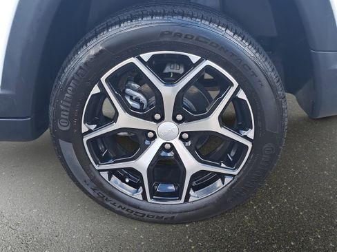 Used 2024 Jeep Compass Limited AWD/4WD image 30