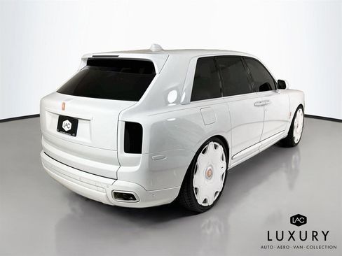 Used 2021 Rolls-Royce Cullinan AWD/4WD image 6
