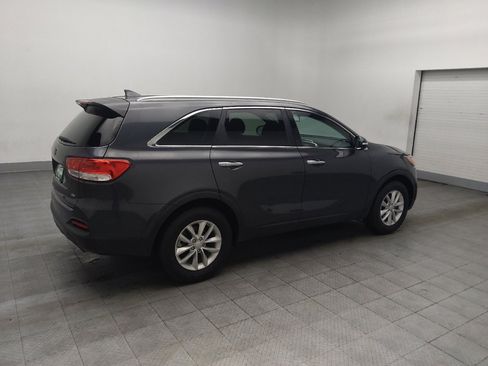 Used 2018 Kia Sorento LX image 10