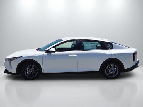 New 2026 Kia K4 FWD image 7