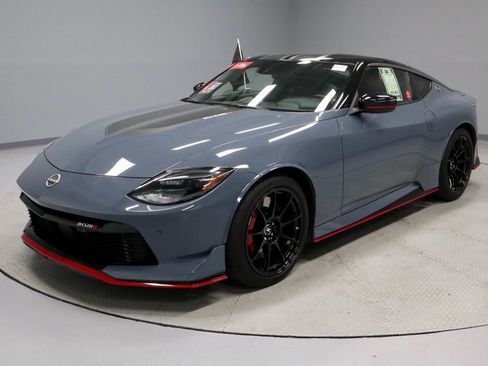 Certified 2024 Nissan Z NISMO w/ Floor Mat Package image 7