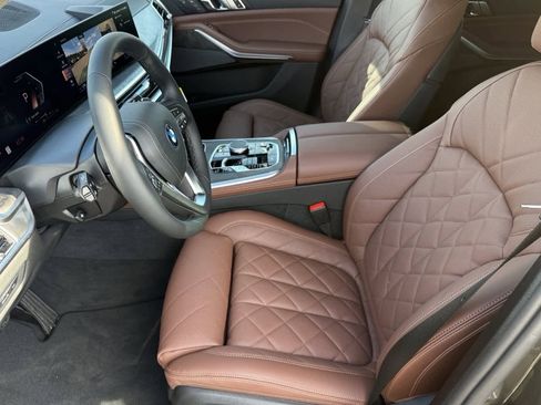 New 2026 BMW X5 xDrive50e image 10