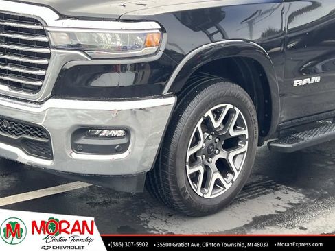 Used 2025 RAM 1500 Laramie AWD/4WD image 10