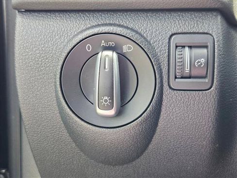 Used 2017 Volkswagen Tiguan Wolfsburg Edition FWD image 13