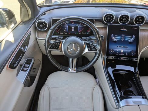 Used 2024 Mercedes-Benz GLC 300 GLC 300 image 13