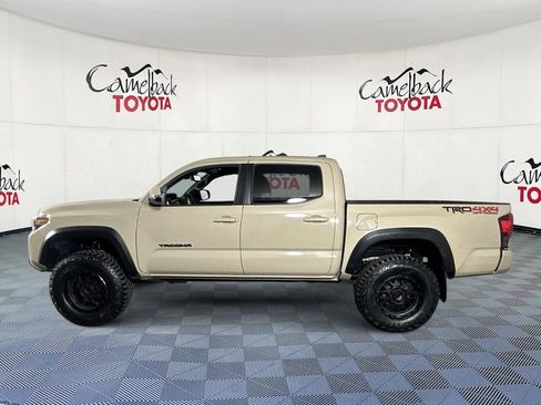 Used 2019 Toyota Tacoma TRD Off-Road w/ Technology Package AWD/4WD image 5