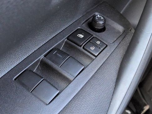 Used 2025 Toyota Corolla LE FWD image 20