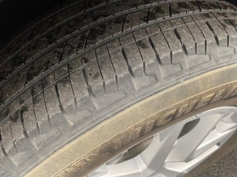 Used 2024 Chevrolet Equinox LT image 23