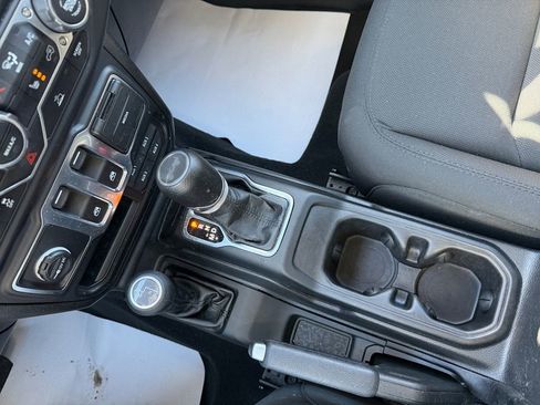 Used 2023 Jeep Wrangler Sport S image 21