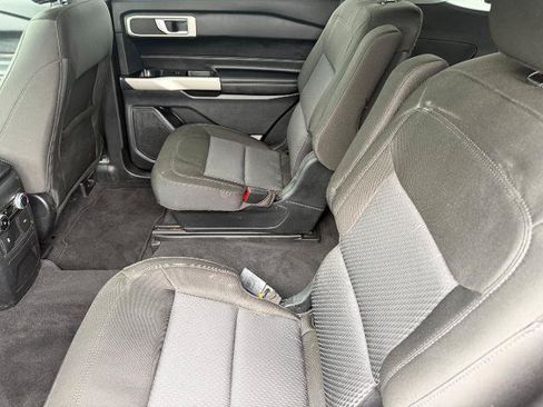 Certified 2023 Ford Explorer XLT AWD/4WD image 11