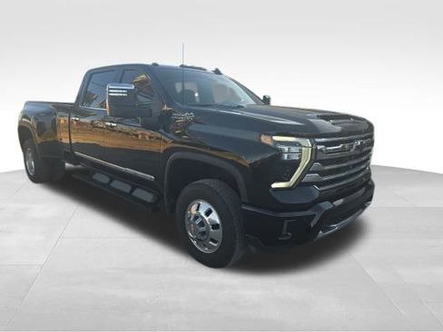 Used 2024 Chevrolet Silverado 3500 High Country w/ High Country Premium Package AWD/4WD image 1