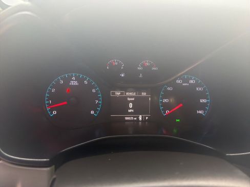Used 2018 Chevrolet Colorado W/T RWD image 11