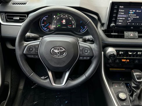 Used 2020 Toyota RAV4 XSE image 15