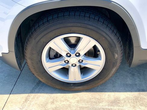 Used 2019 Chevrolet Trax LT FWD image 10