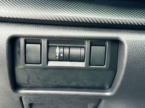 Used 2024 Subaru Crosstrek 2.0i image 10