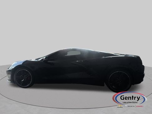 Used 2024 Chevrolet Corvette Stingray Coupe w/ 1LT RWD image 2