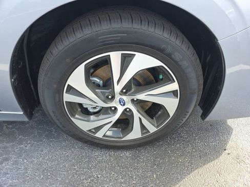Used 2024 Subaru Legacy Premium AWD/4WD image 9