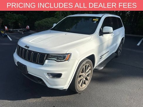 Used 2017 Jeep Grand Cherokee Limited 75th Anniversary AWD/4WD image 3