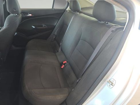 Used 2017 Chevrolet Cruze LS FWD image 23