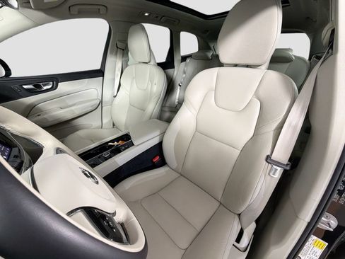 Certified 2023 Volvo XC60 T8 Plus w/ Protection Package Premier AWD/4WD image 20