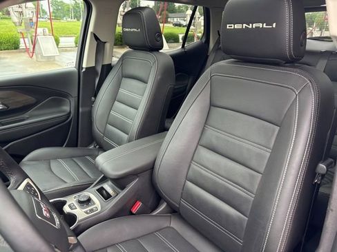 Used 2024 GMC Terrain Denali w/ Denali Premium Package AWD/4WD image 27