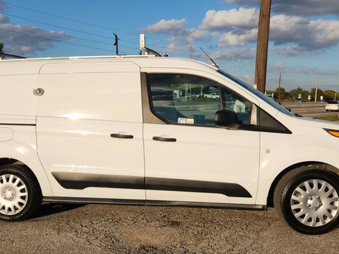 Used 2020 Ford Transit Connect XLT FWD image 4
