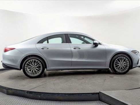 Used 2025 Mercedes-Benz CLA 250 image 9