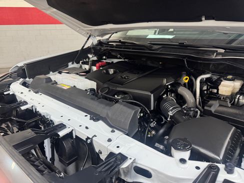 Used 2025 Toyota Tundra Limited image 22