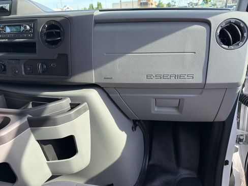 Used 2024 Ford E-350 and Econoline 350 Super Duty w/ Power Windows & Locks Group RWD image 25
