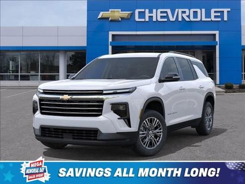 New 2026 Chevrolet Traverse LT w/ Driver Confidence Package FWD image 6