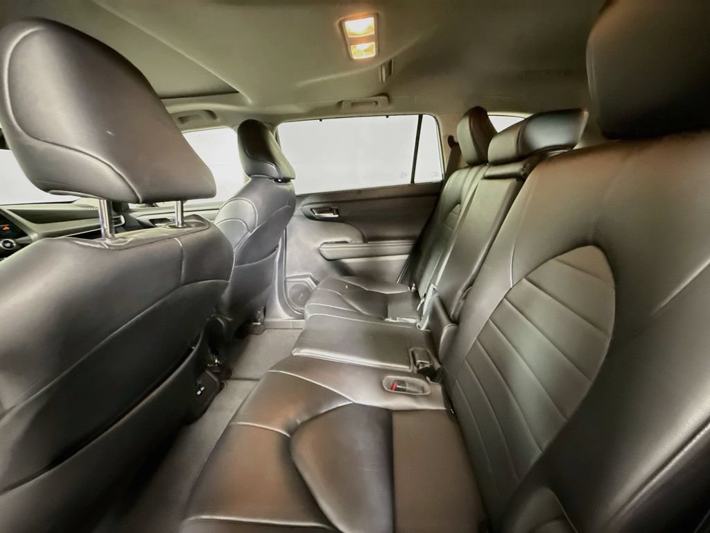 Certified 2023 Toyota Highlander XLE AWD/4WD image 26