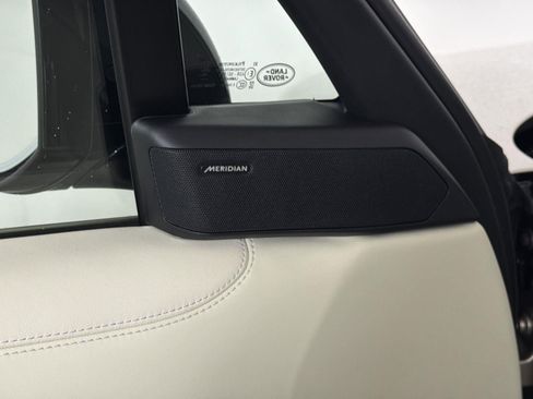New 2026 Land Rover Range Rover SE image 22