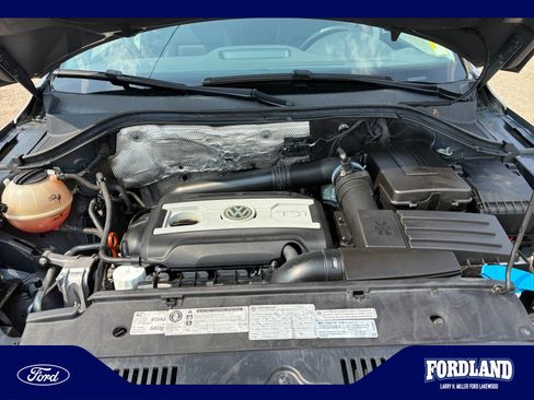 Used 2012 Volkswagen Tiguan S AWD/4WD image 21