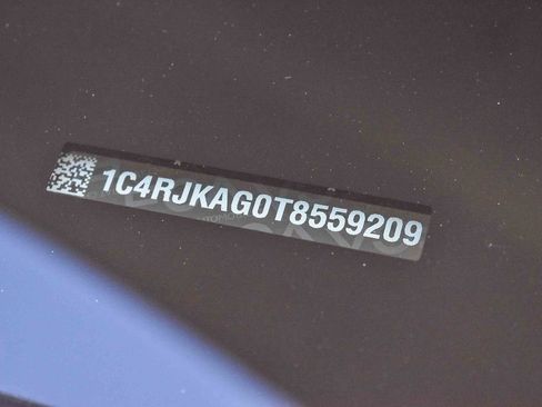 New 2026 Jeep Grand Cherokee L Laredo w/ MOPAR Finishing Package image 27