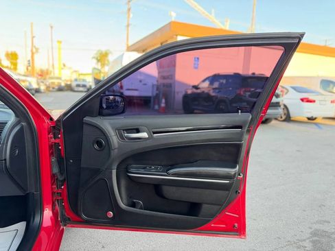 Used 2017 Chrysler 300 S image 35