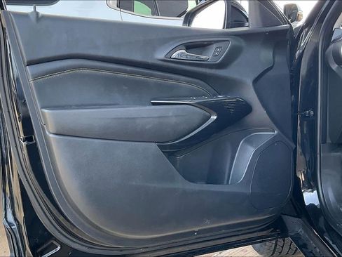 Certified 2024 Chevrolet Trax ACTIV w/ Sunroof Package image 22