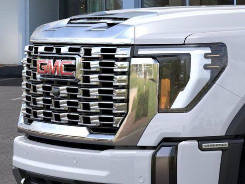 New 2026 GMC Sierra 3500 Denali image 13