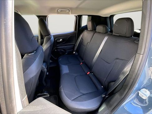 Certified 2018 Jeep Renegade Altitude image 21