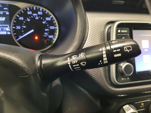 Used 2019 Nissan Kicks S FWD image 20