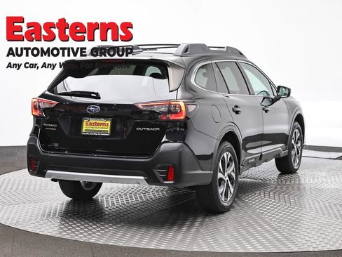 Used 2022 Subaru Outback Limited AWD/4WD image 5