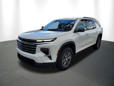 New 2026 Chevrolet Traverse LT w/ LPO, Floor Liner Package image 2