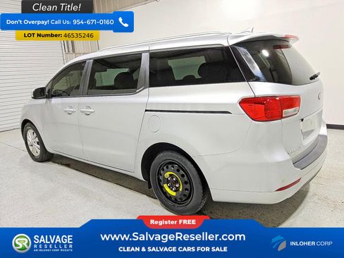 Used 2016 Kia Sedona LX w/ LX Convenience Package image 3