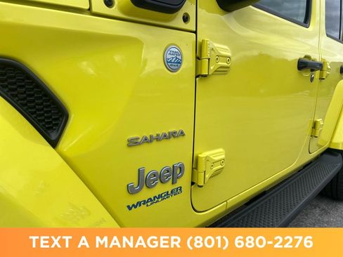 Used 2022 Jeep Wrangler Unlimited Sahara w/ Cold Weather Group AWD/4WD image 11