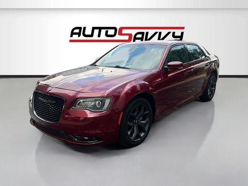 Used 2023 Chrysler 300 S RWD image 3