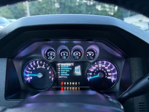 Used 2015 Ford F250 Lariat w/ Chrome Package AWD/4WD image 16