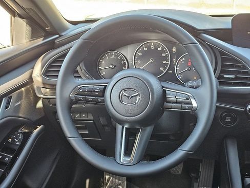 New 2026 MAZDA MAZDA3 2.5 S Hatchback w/ Premium Pkg FWD image 31