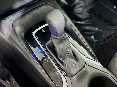 Used 2025 Toyota Corolla LE image 16