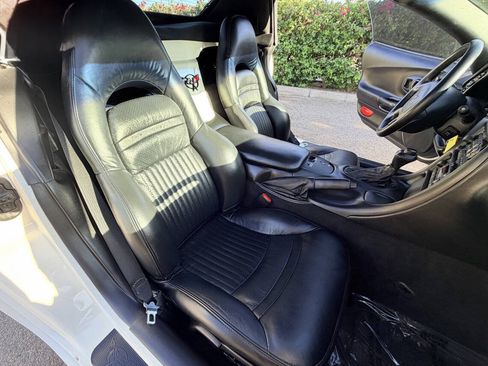 Used 2002 Chevrolet Corvette Convertible w/ Preferred Equipment Group2 RWD image 24