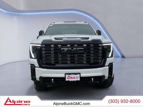 Used 2025 GMC Sierra 3500 Denali Ultimate image 8